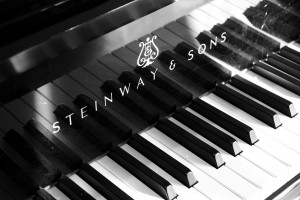 Piano.Connors.GRAY
