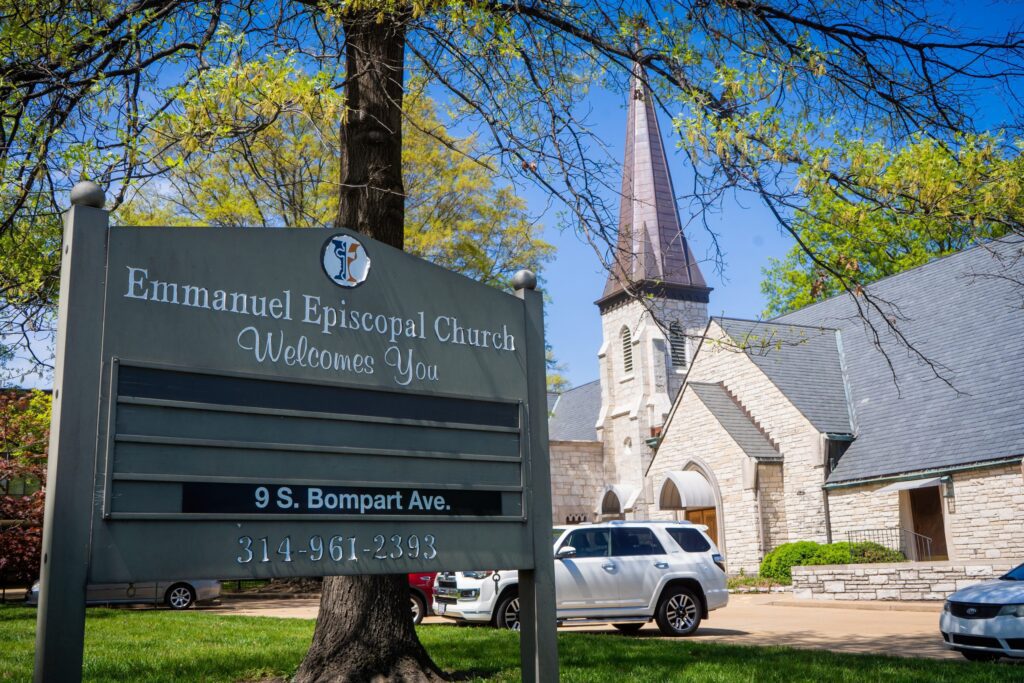 Emmanuel Episcopal Church entrance and sign