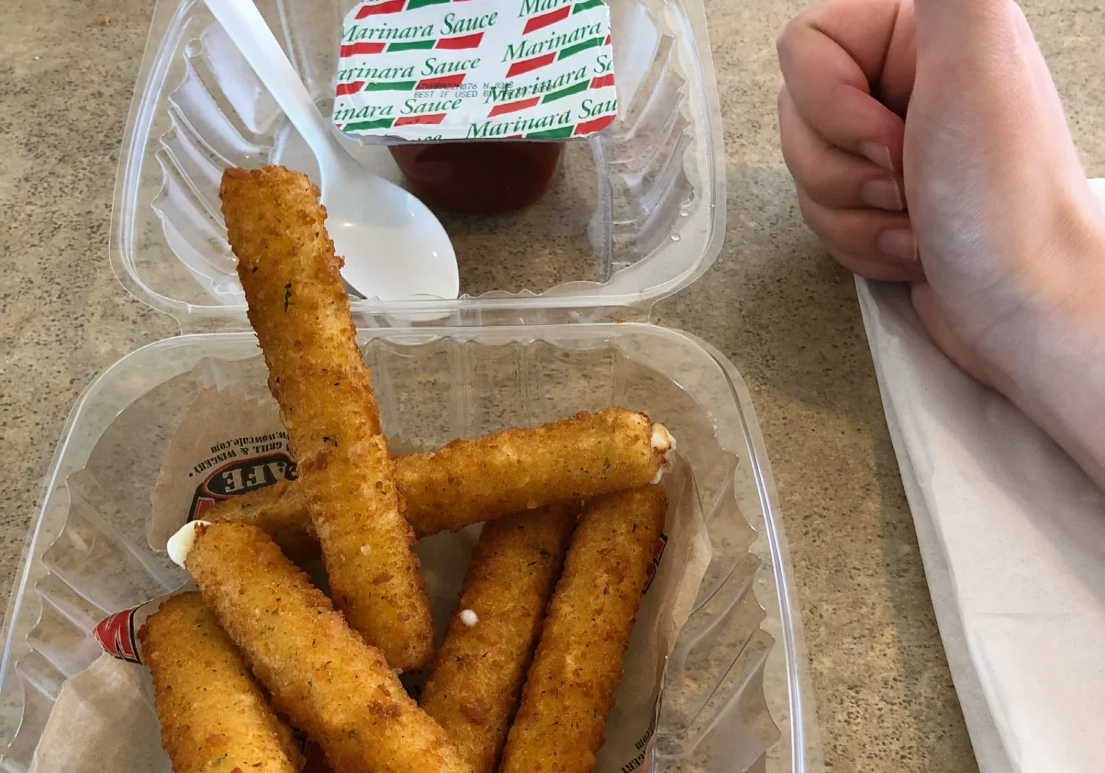 Mozzarella sticks with marinara sauce
